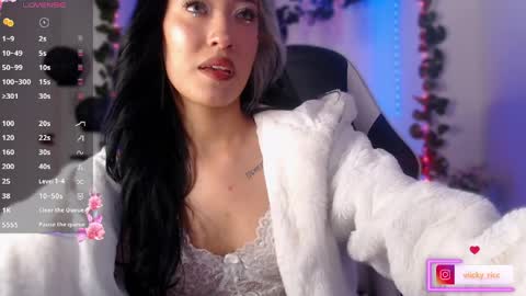 Victoria  online show from 04/07/26, 11:15