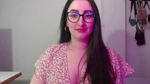 Victoria online show from 02/16/26, 08:49