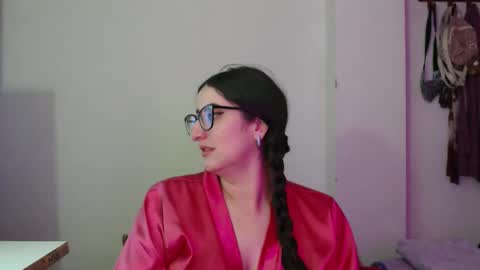 Victoria online show from 03/07/26, 09:45