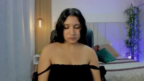 VICTORIA  online show from 04/17/26, 01:47