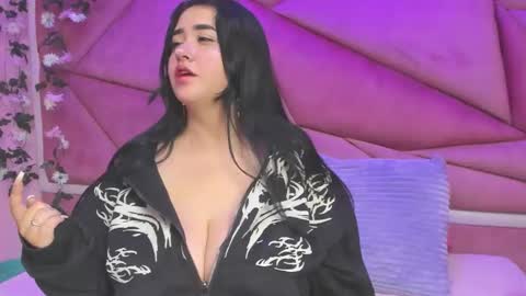 Victoria online show from 11/24/25, 08:19