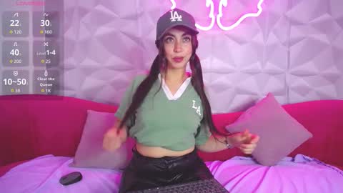 Snapshot of victoria_stormm chatting on 01/10/26, 07:04 Victoria online show from 01/10/26, 07:04