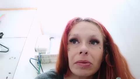 victoria vuitton online show from 11/29/25, 10:29