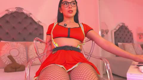 victoria_watsson online show from 10/10/25, 12:48