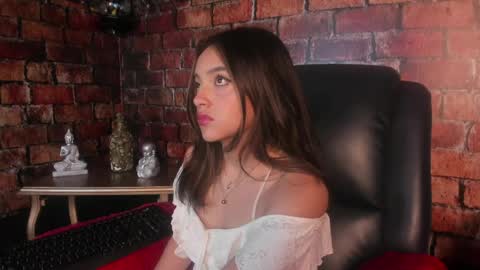 victoriaa2_doll online show from 04/10/26, 11:15