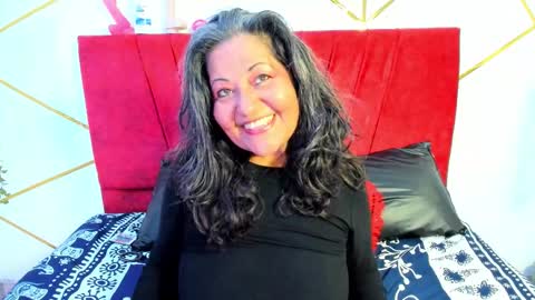 victoriaa_anderson_ online show from 12/17/25, 09:54