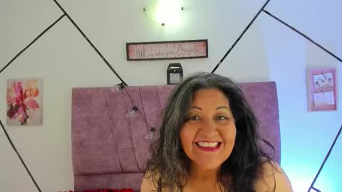 victoriaa_anderson_ online show from 02/03/26, 08:58