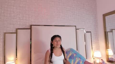 Snapshot of victoriaa_millers chatting on 02/20/25, 03:12 Victoria Sofia online show from 02/20/25, 03:12