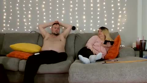 Victoria and Jesse online show from 12/11/24, 12:34