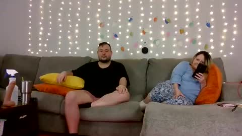 Victoria and Jesse online show from 12/14/24, 05:07