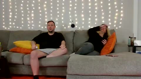 Victoria and Jesse online show from 12/24/24, 10:33