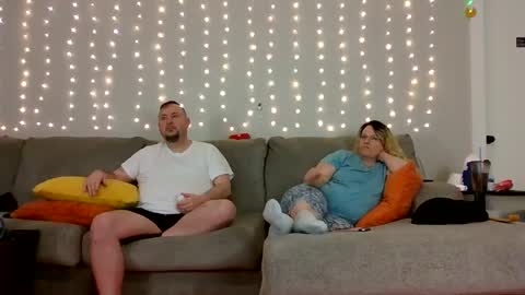 Victoria and Jesse online show from 01/01/25, 03:56