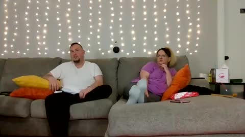 Victoria and Jesse online show from 01/02/25, 04:02