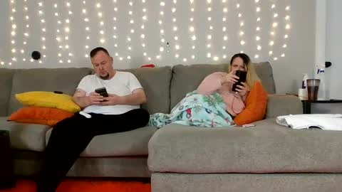 Victoria and Jesse online show from 01/13/25, 04:41