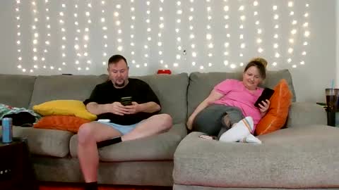 Victoria and Jesse online show from 01/23/25, 02:55