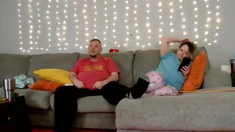 Victoria and Jesse online show from 01/24/25, 06:24