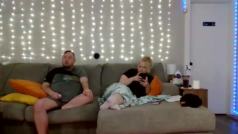 Victoria and Jesse online show from 03/05/25, 07:27