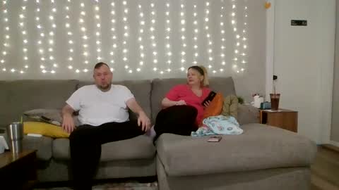 Victoria and Jesse online show from 09/27/25, 08:14