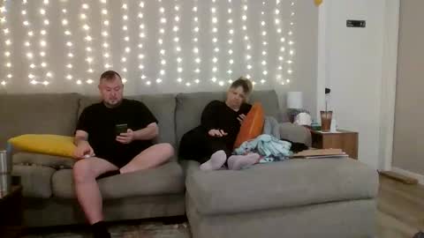 Victoria and Jesse online show from 10/30/25, 02:02