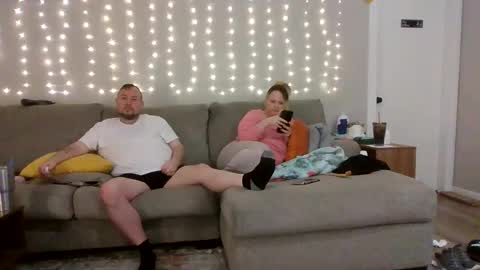 Victoria and Jesse online show from 11/01/25, 01:07