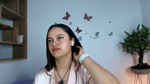 Victoria online show from 11/11/25, 10:59