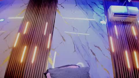 Victoria  online show from 10/04/25, 08:51