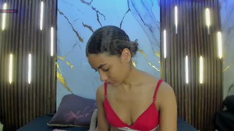 Victoria  online show from 05/29/26, 08:07