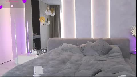 Miss V online show from 03/02/25, 12:22