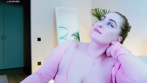 Miss V online show from 01/07/26, 07:49