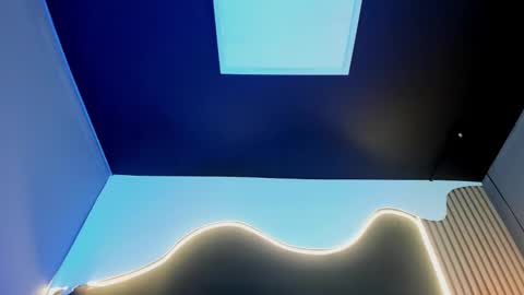 VICTORIA JOHNS online show from 02/20/25, 06:24