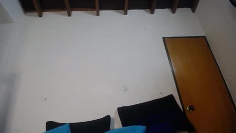 victoriamil1 online show from 09/09/25, 08:19