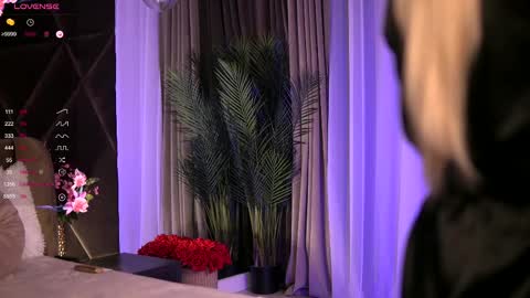 Snapshot of victoriamorrone chatting on 03/04/25, 04:27 Diddy online show from 03/04/25, 04:27