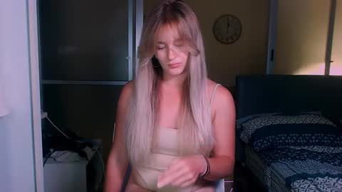 Eva and Victor online show from 10/14/25, 11:22