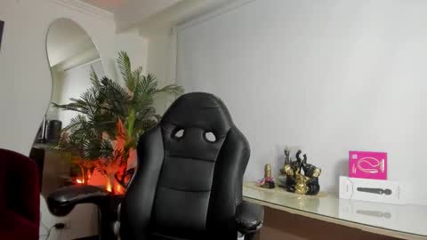 victoriapaker online show from 01/18/26, 11:58