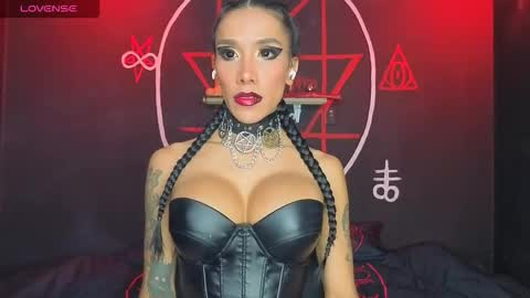 Victoria Vampire online show from 02/11/26, 04:39