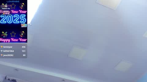 Snapshot of victoriawills_ chatting on 01/10/25, 11:50 ADRIANA online show from 01/10/25, 11:50