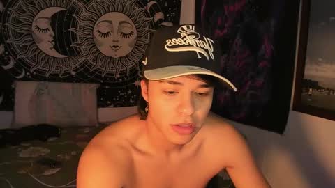 Snapshot of victorino_jhonson chatting on 12/25/24, 01:20 Victorino Jhonson online show from 12/25/24, 01:20