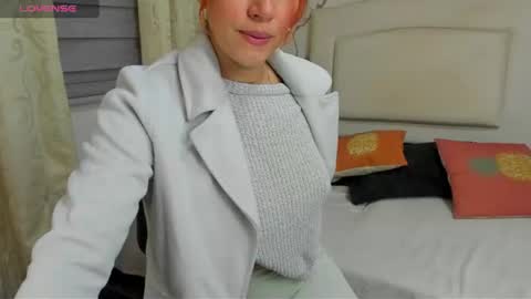 Victoria online show from 06/26/26, 10:19