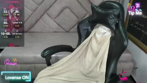 Snapshot of victorycat_v chatting on 05/17/26, 03:26 Live 1000pm 600am COLOMBIAN HOUR online show from 05/17/26, 03:26