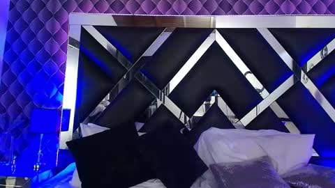 victtoria lee online show from 11/15/25, 06:59