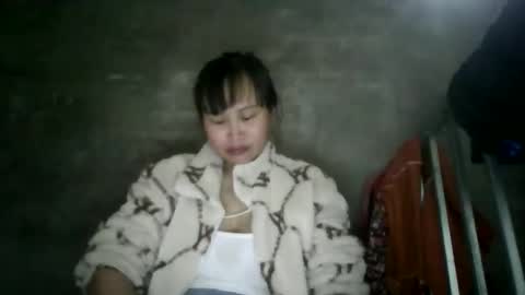 Snapshot of vietnam_sexxy chatting on 05/03/26, 01:44 vietnam_sexxy online show from 05/03/26, 01:44