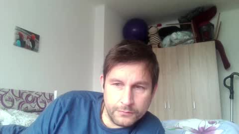 Snapshot of vigond2 chatting on 12/12/24, 10:34 vigond2 online show from 12/12/24, 10:34