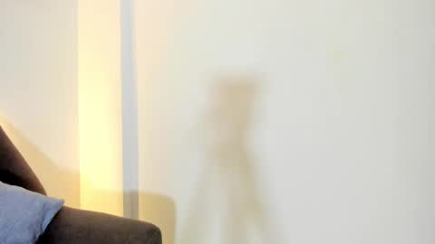 Snapshot of viic_strong1 chatting on 12/29/24, 07:00 Victoria Strong online show from 12/29/24, 07:00