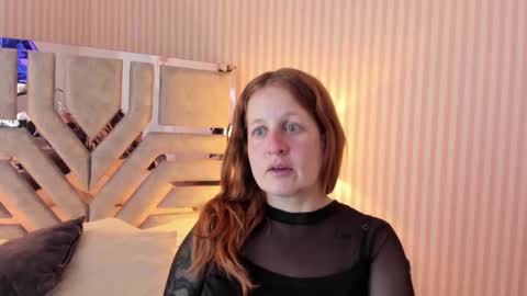 Snapshot of viioletamora chatting on 12/13/24, 10:34 Violeta online show from 12/13/24, 10:34