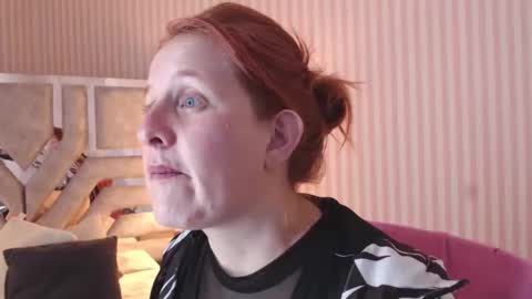 Snapshot of viioletamora chatting on 01/07/25, 12:13 Violeta online show from 01/07/25, 12:13