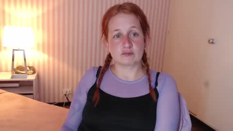 Snapshot of viioletamora chatting on 01/10/25, 02:25 Violeta online show from 01/10/25, 02:25