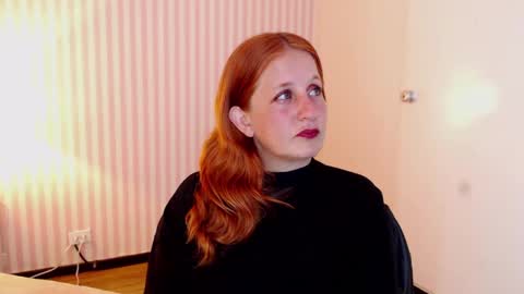 Snapshot of viioletamora chatting on 01/12/25, 12:28 Violeta online show from 01/12/25, 12:28