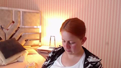 Snapshot of viioletamora chatting on 01/13/25, 12:30 Violeta online show from 01/13/25, 12:30