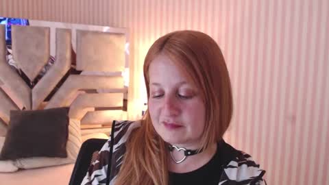 Snapshot of viioletamora chatting on 01/16/25, 11:27 Violeta online show from 01/16/25, 11:27