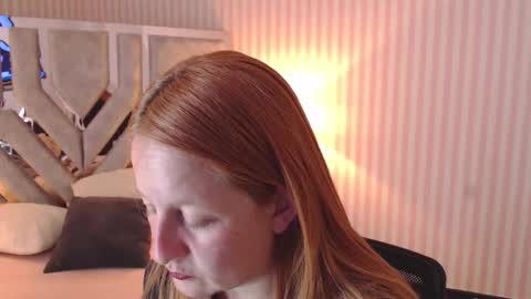 Snapshot of viioletamora chatting on 01/17/25, 08:22 Violeta online show from 01/17/25, 08:22